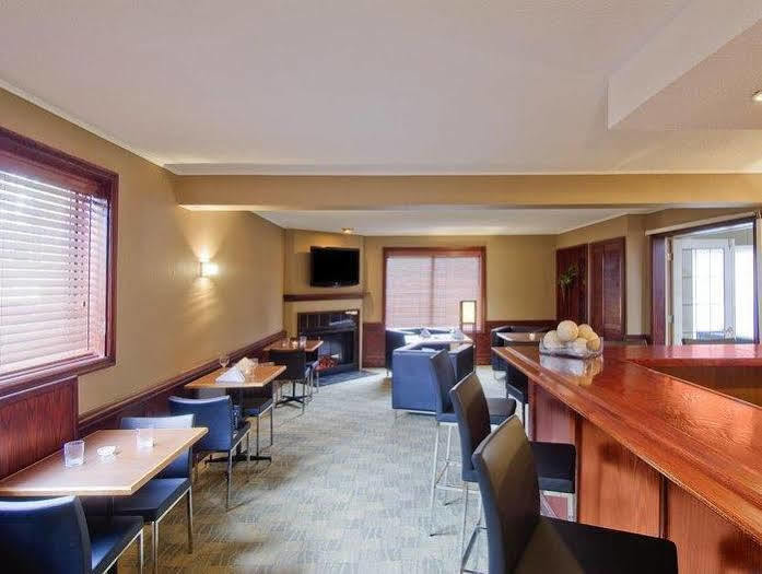 Royal Brock Hotel 圭尔夫 外观 照片