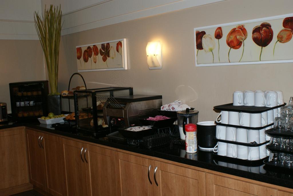 Royal Brock Hotel 圭尔夫 外观 照片